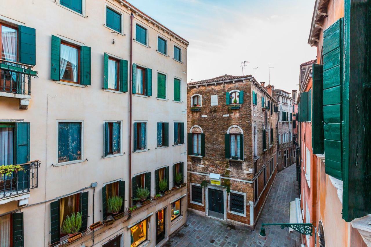 Ferienwohnung Ca' Grassi 2 Charming Balcony Venedig Exterior foto